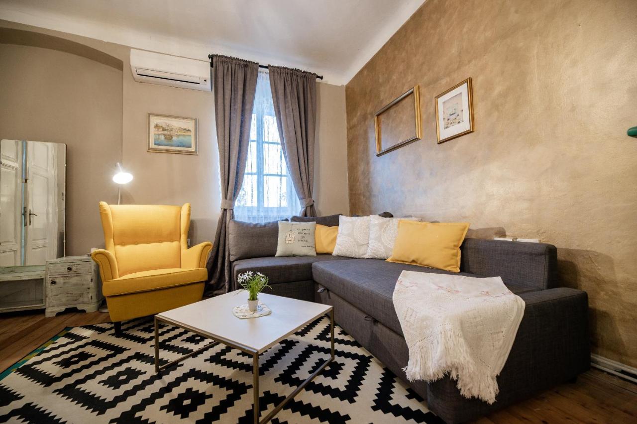 Boutique B&B Mali Pariz Grizane-Belgrad Екстер'єр фото