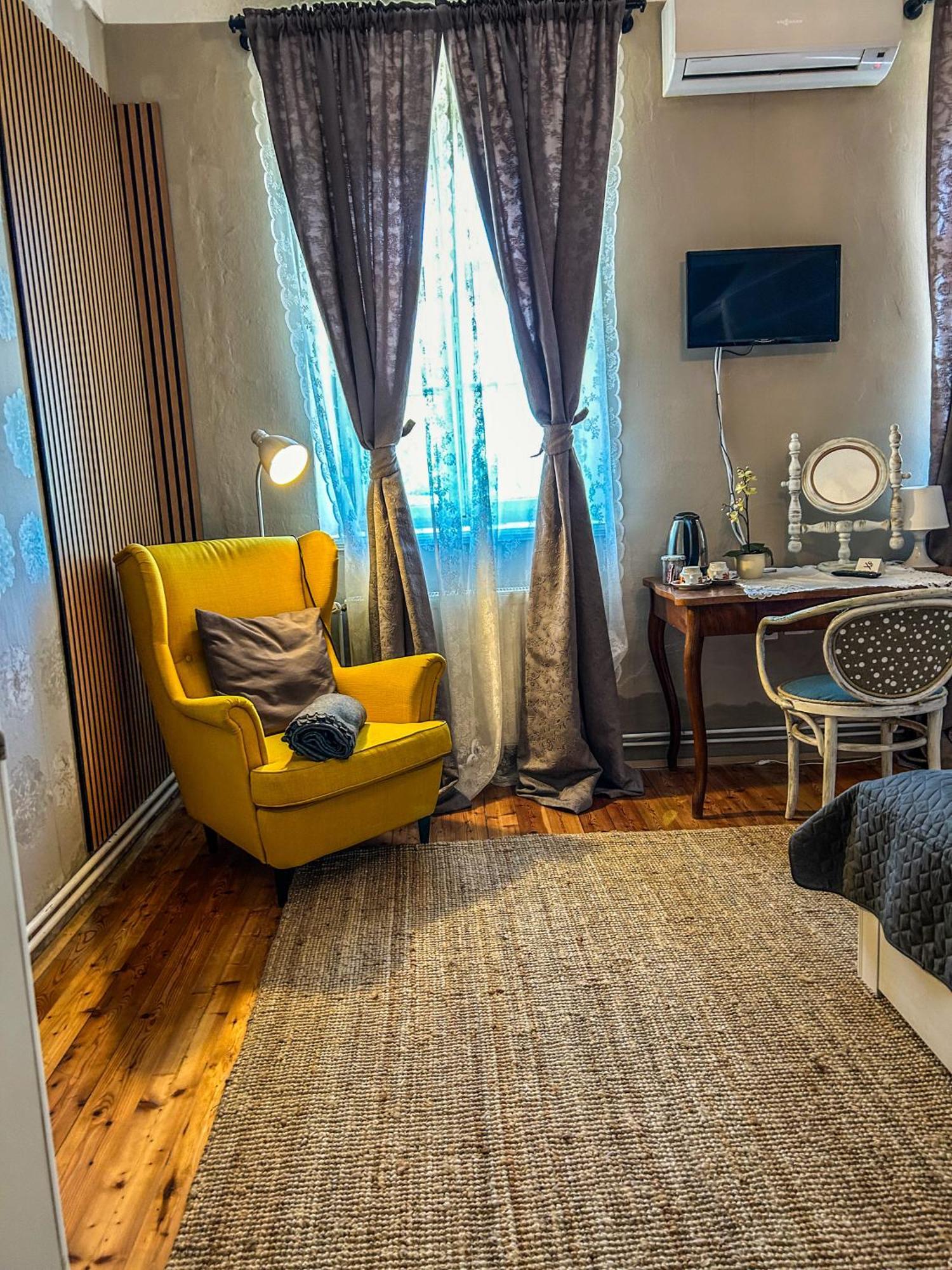 Boutique B&B Mali Pariz Grizane-Belgrad Екстер'єр фото